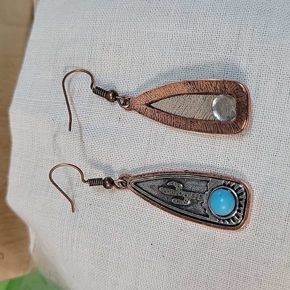 🔥LAST PAIR🔥Cactus and Turquoise Etched Pendant Drop Earrings - Picture 6 of 7